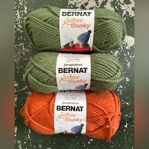 Bernat Softee Chunky Size 3.5 oz ea Color Pumpkin🎃and Forest🌲